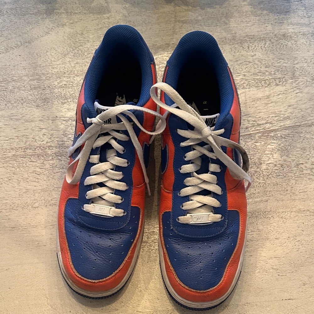 Nike Men's Vibrant Blue and Orange Sneakers